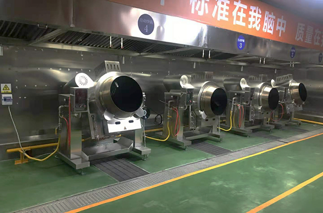 哪吒中央廚房炒菜機(jī)器人