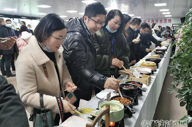 黃果樹中央廚房：讓安順美食香飄全國(guó)